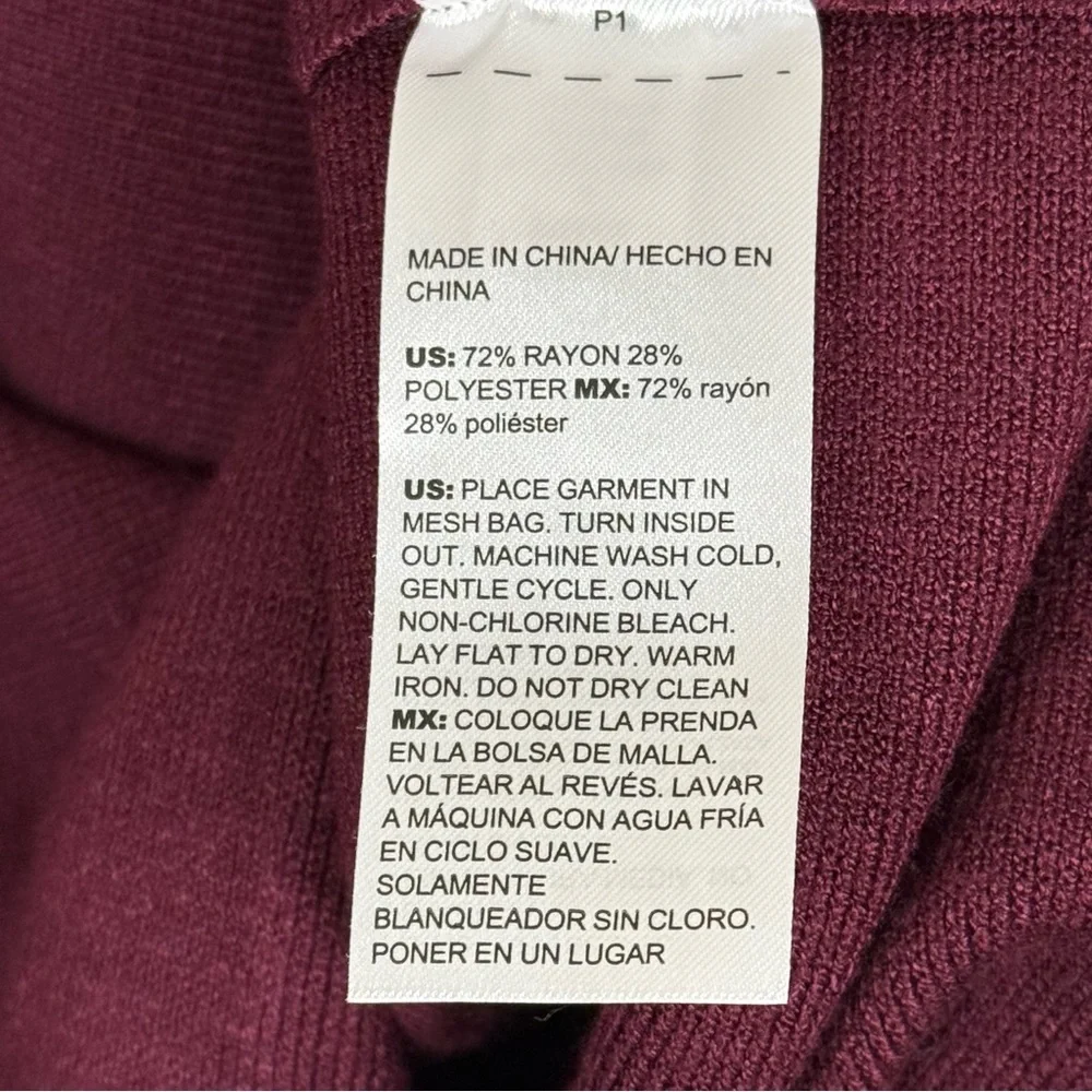 NWT Chico’s Embellished Floral Beaded V-Neck Sweater Size 2 (L) – Plum Purple